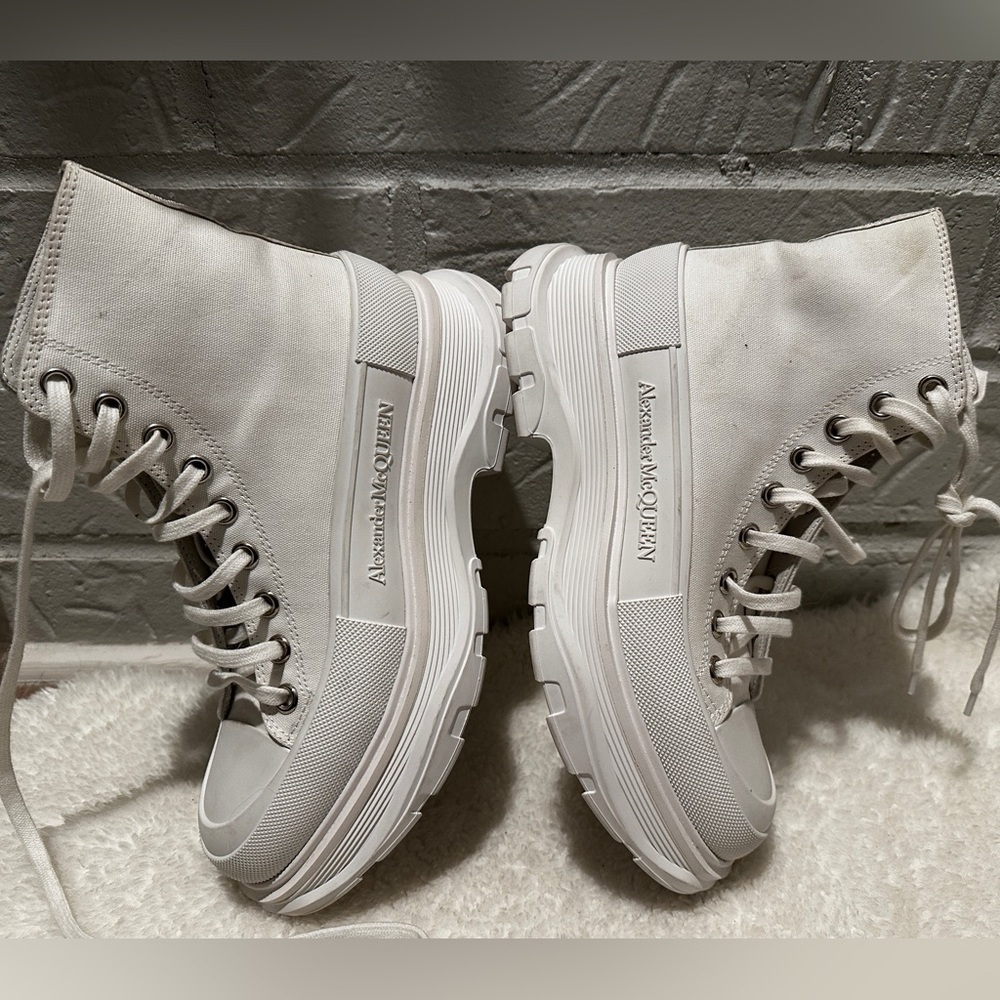 Alexander McQueen Tread Slick High-Top Sneaker Size 38.5 - Picture 8 of 12